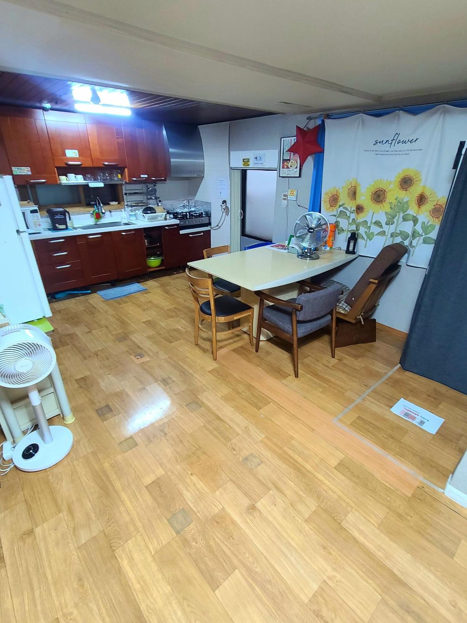 Appletree Guesthouse Сеул Экстерьер фото
