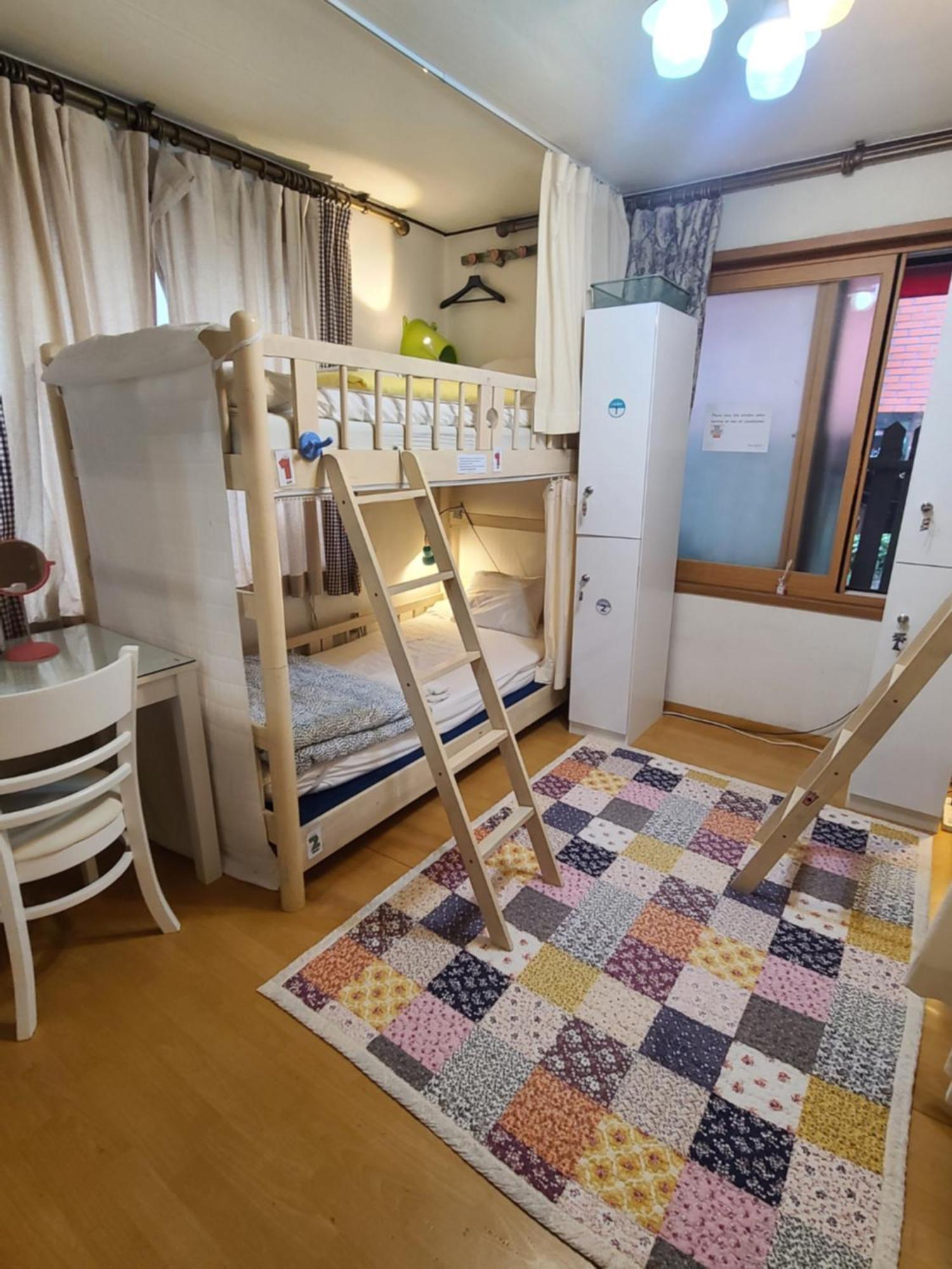 Appletree Guesthouse Сеул Экстерьер фото